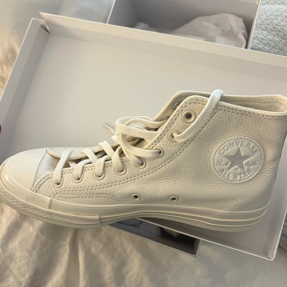 White Leather High top Converse | Chuck Taylor | unisex